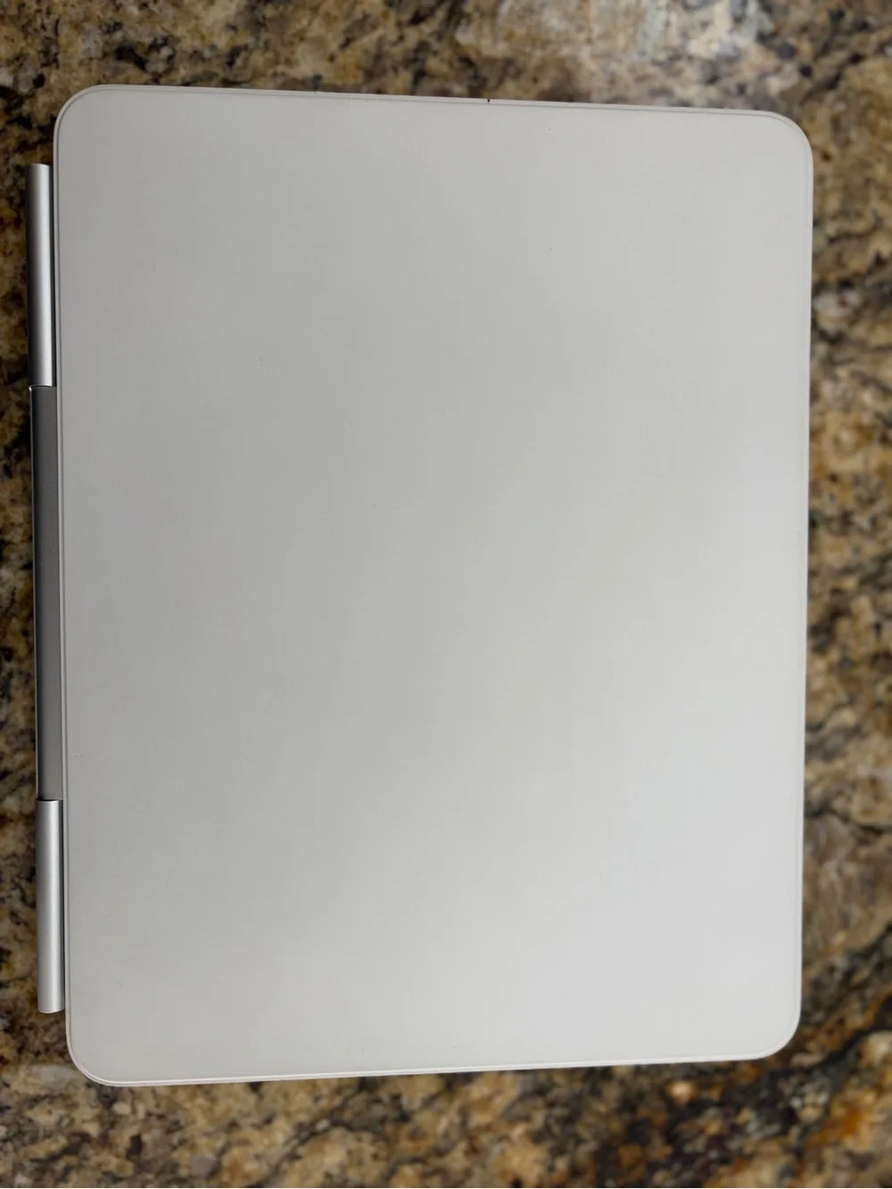 Apple Magic Keyboard for iPad Pro M4 13in in great condition